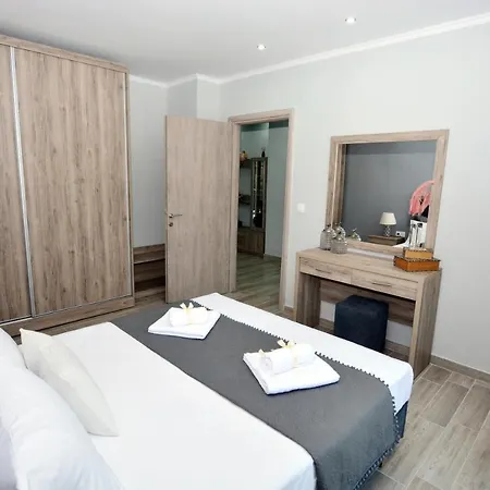 Blue North Luxury Apartment *